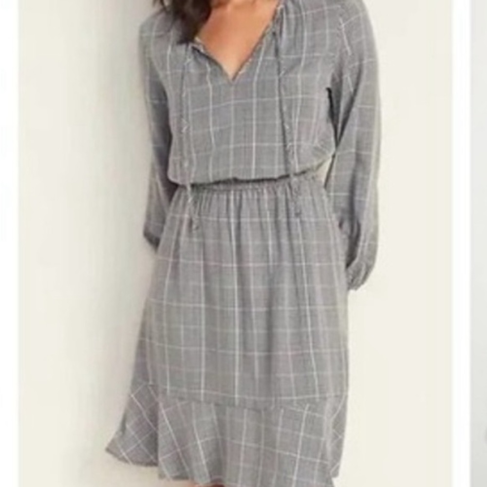 NWT Old Navy Plaid - black, white, pink, long bell sleeve midi dress size XL